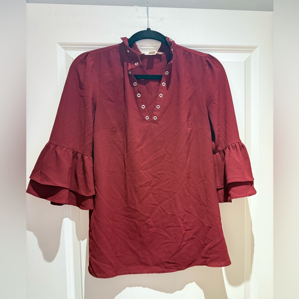 MICHAEL KORS WINE BURGANDY BLOUSE XS OVERSIZED GROMMET DETAILS Ruffles Sleeves